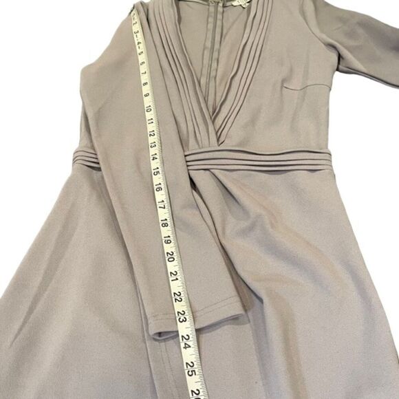 Tobi Ava Lilac Grey Bodycon Long Sleeved Split Hem Deep Plunge Dress Size Small - Picture 9 of 10